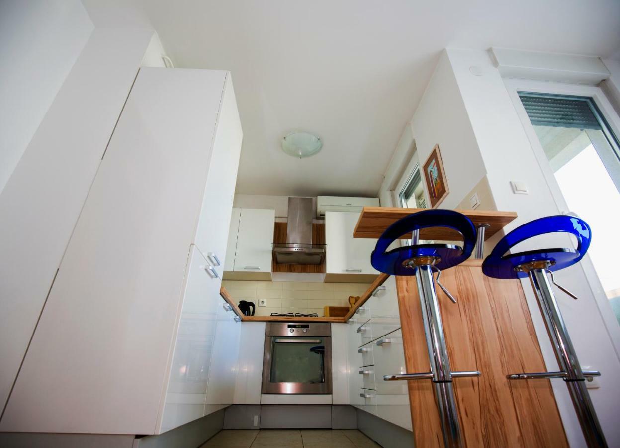 Apartment Luka Zagreb Buitenkant foto