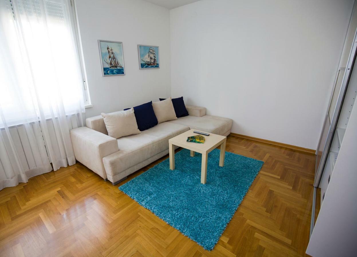 Apartment Luka Zagreb Buitenkant foto
